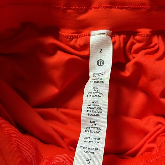LULULEMON TRACK THAT HR SHORTS 5” in SOLAR ORANGE (SLRO) SZ 2 NWT - Picture 5 of 6